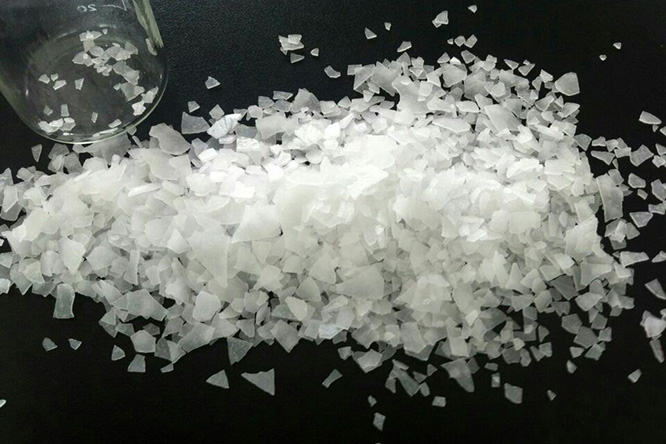 白色氯化镁